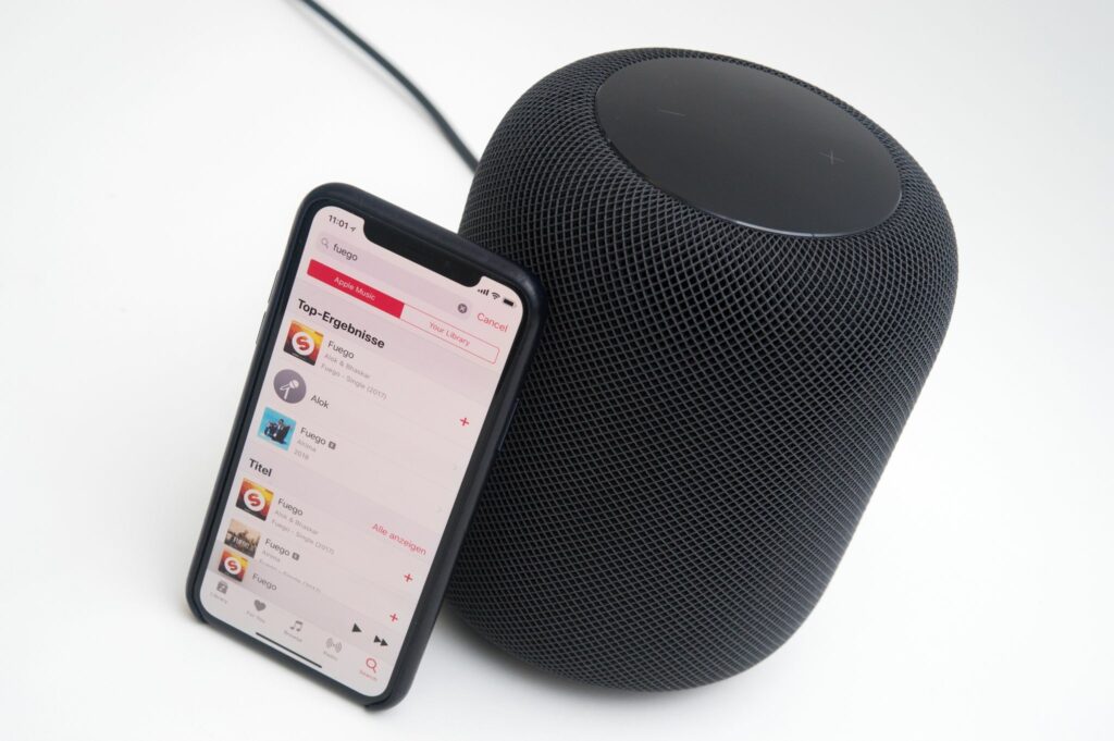 Apple stellt ursprünglichen HomePod-Lautsprecher ein Apple stellt ursprünglichen HomePod-Lautsprecher ein