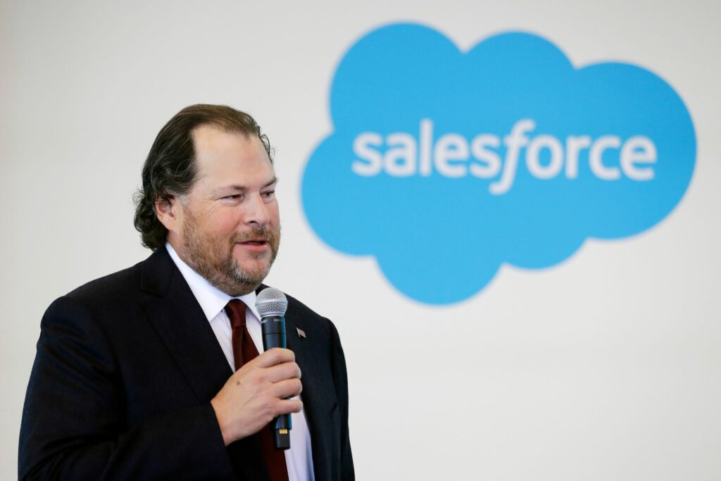 Salesforce hebt Prognose nach gutem Jahresstart an