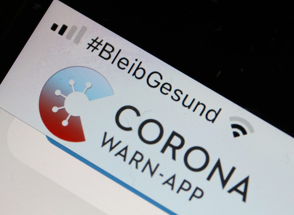 Ein Jahr Corona-Warn-App: Vertrauen der Bevölkerung steigt Ein Jahr Corona-Warn-App: Vertrauen der Bevölkerung steigt