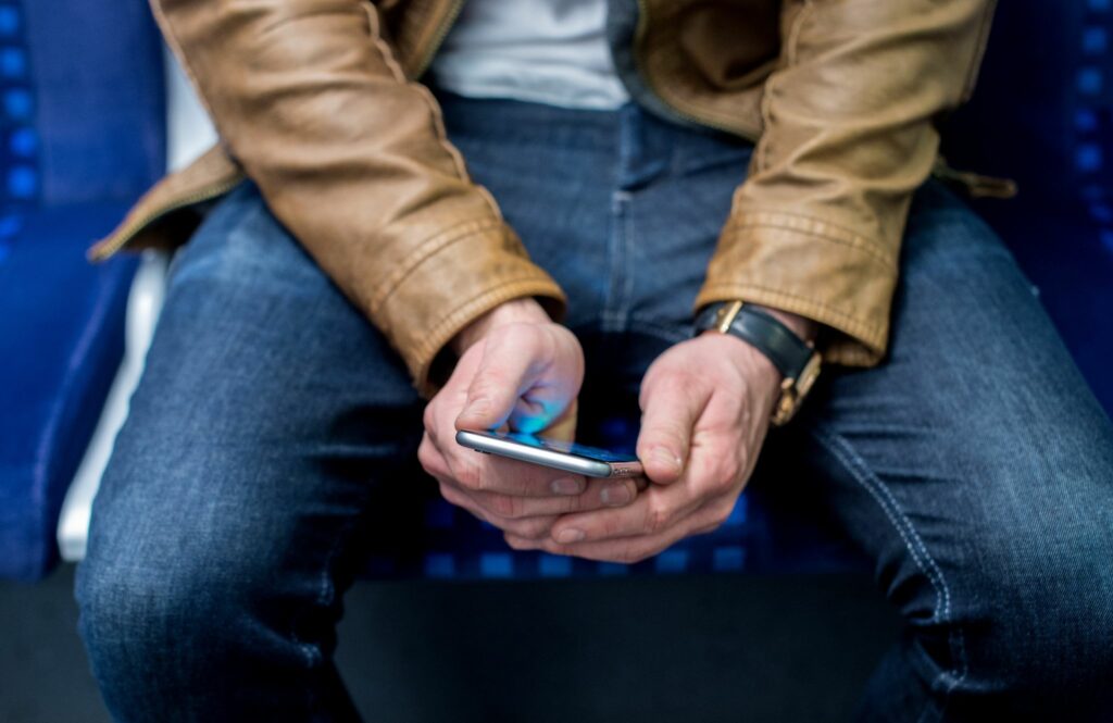 Lückenloses Mobilfunknetz entlang aller Bahnstrecken Lückenloses Mobilfunknetz entlang aller Bahnstrecken