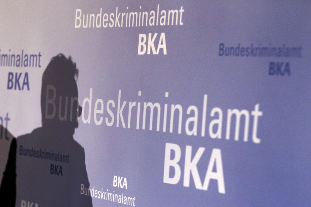 Terror-Postings sollen binnen einer Stunde gelöscht werden