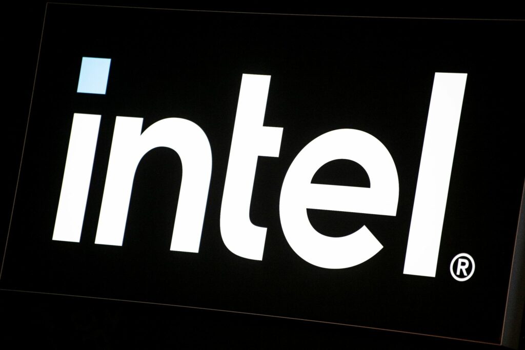 Gewinneinbruch: Intel greift zu harten Sparmaßnahmen