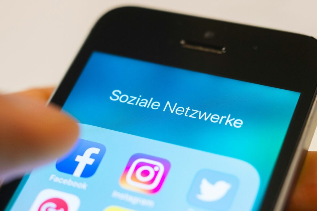 Facebook, Twitter und Co. fallen unter verschärfte EU-Regeln Facebook, Twitter und Co. fallen unter verschärfte EU-Regeln