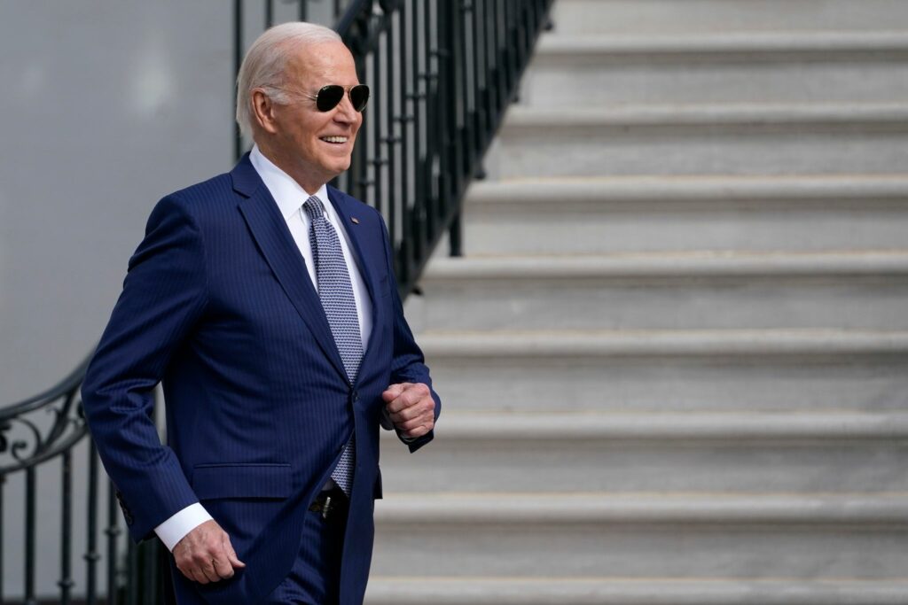 Nach Super Bowl: Biden-Team parodiert Verschwörungstheorie Nach Super Bowl: Biden-Team parodiert Verschwörungstheorie